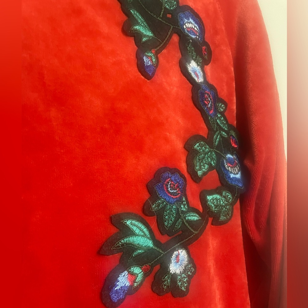 BCBGMaxAzria Velvet Zip Up Jacket with Floral and Tiger Embroidery Patches - Picture 5 of 12